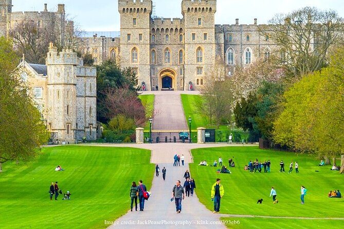 Windsor Castle & St George's Chapel Private 3-hour Walking Tour - Practical Details and Tips