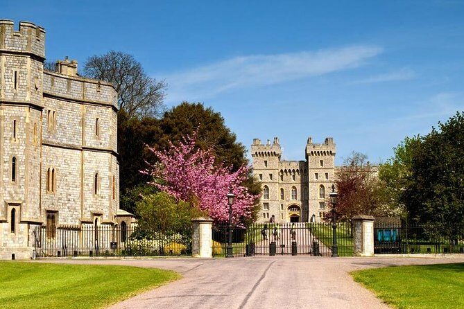 Windsor Castle, Stonehenge & Salisbury Cathedral Guided Tour - Key Points