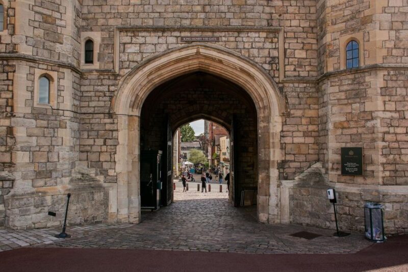 Windsor Stonehenge Bath Private Tour from London with Passes - Who Should Consider This Tour?