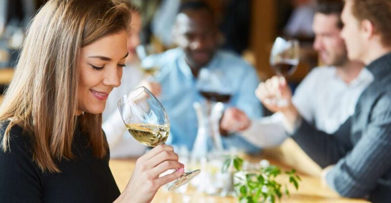 Wine and Food Tasting Tour in Hamburg Old Town - Key Points