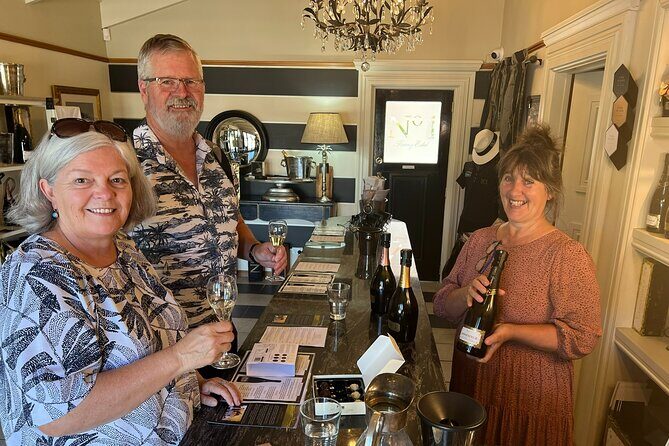 Wine and Gourmet Picnic Experience of Marlborough - Marlborough’s Wine & Gourmet Picnic: An Authentic, Tasty Day Out