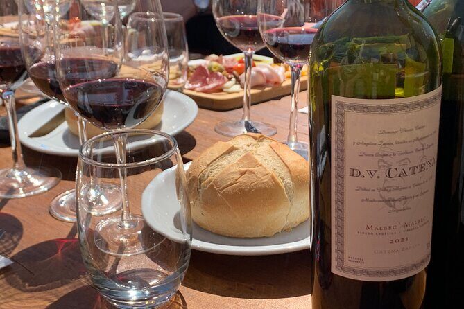 Wine & music experience by D.V. Catena con tabla de fiambres - Key Points