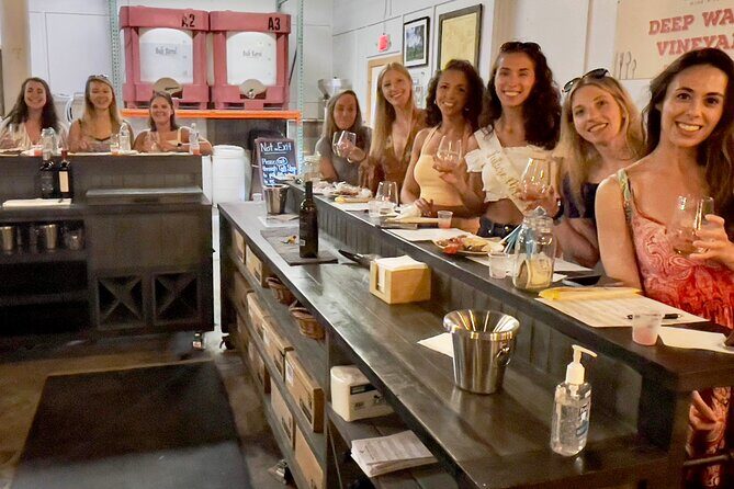 Wine Sippin'-Tea Drinkin'-Tree Huggin' Lowcountry Sightseeing - Key Points