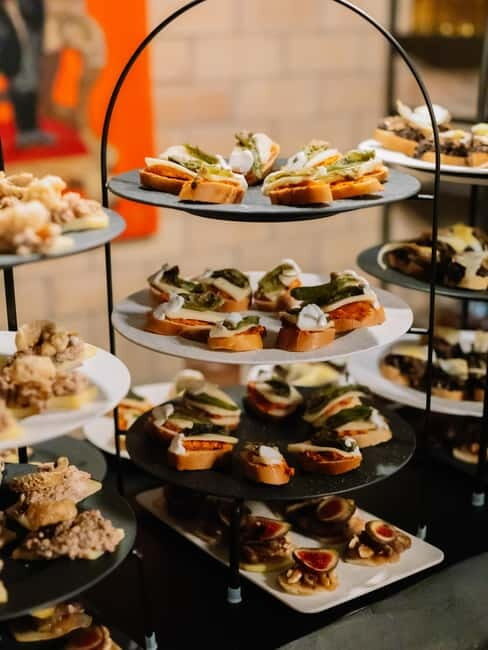 Wine & Tapas Tasting in Majorca - The Welcome: Sparkling Cava and Warm Introductions