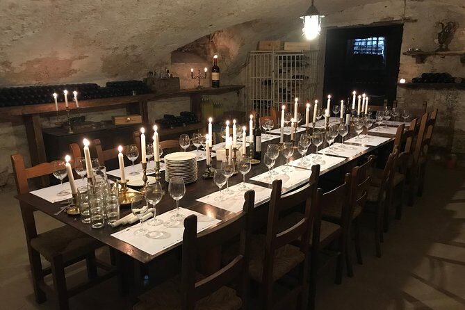 Wine tasting in Lucca "at home" with expert sommelier - 5 wines - An Intimate, Authentic Experience in Your Own Space
