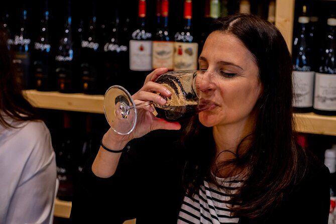 Wine tasting in the historic center of Catania - Key Points