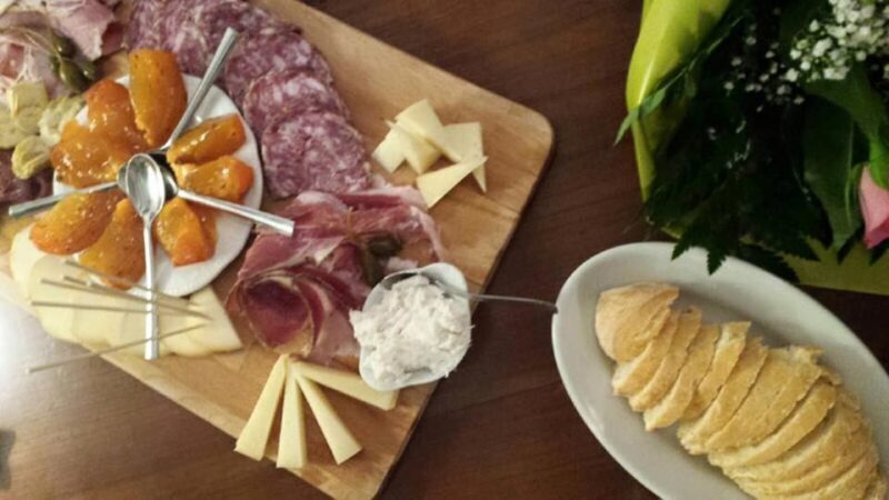 Wine Tasting in Venice - A Cozy Wine Cellar in Venice