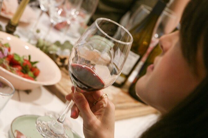Wine tasting with a view of the Sagrada Familia - Discovering the Experience: What to Expect