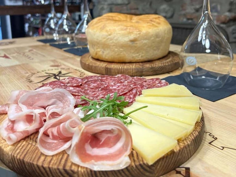 Wine Tasting with Food Pairing at Lake Como - Key Points
