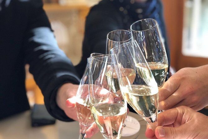 Wine trail and Christchurch City - Luxury, Small Group Tour - Exploring Christchurch and Waipara: A Travelers Guide to the Luxury Small Group Tour