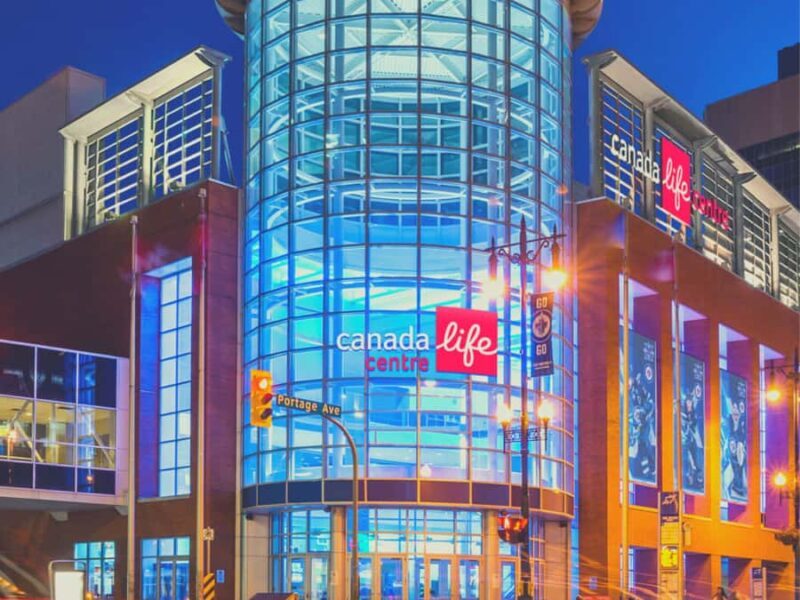 Winnipeg: Winnipeg Jets Ice Hockey Game Ticket - Winnipeg: Winnipeg Jets Ice Hockey Game Ticket – A Practical Guide for Hockey Fans and Curious Travelers Alike