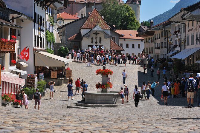 Winter Gruyères, chocolate & cheese tour from Lausanne - Who Should Consider This Tour?