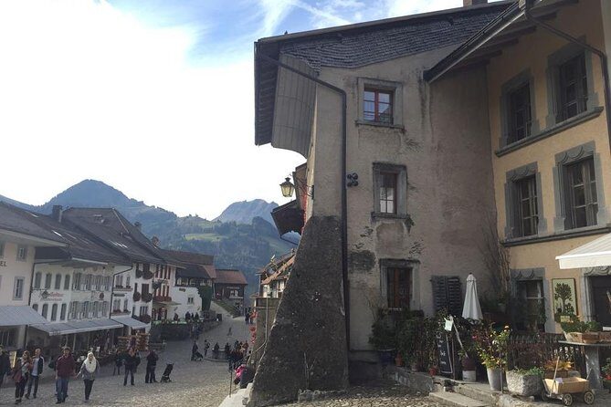Winter Gruyères, chocolate & cheese tour from Lausanne - FAQ