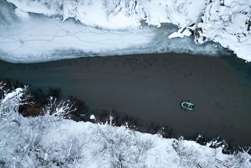 Winter Limited, departure from Sapporo: Jozankei snow scenery tour x Lake Shikotsu Ice Falls Festival night view | Hot spring/rafting/hiking optional & lakeside snow ring play one-day tour - The day at a glance