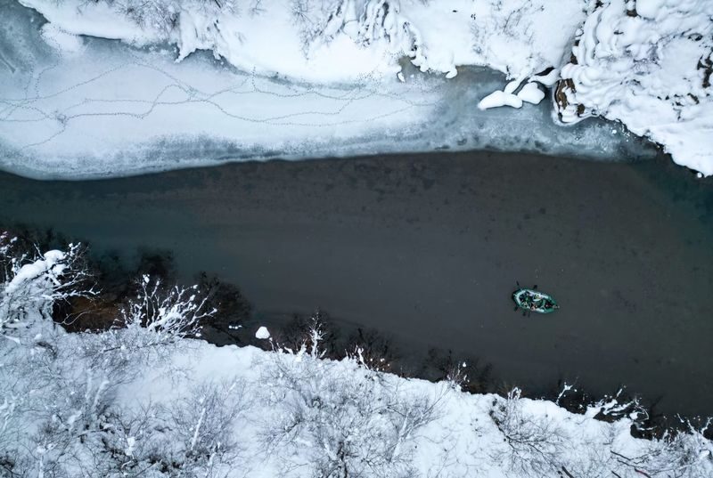 Winter Limited, departure from Sapporo: Jozankei snow scenery tour x Lake Shikotsu Ice Falls Festival night view | Hot spring/rafting/hiking optional & lakeside snow ring play one-day tour - Lake Shikotsu: daylight views, then festival lights