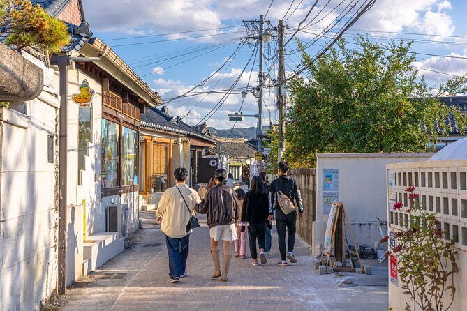 Winter Wonderland Healing Park and Gyeongju/Daegu Tour from Busan - FAQs About the Winter Wonderland Tour