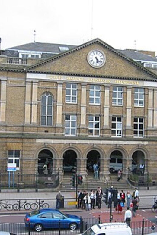 Women in London: Whitechapel Walk by Sams Walk - Women in London: Whitechapel Walk by Sams Walk