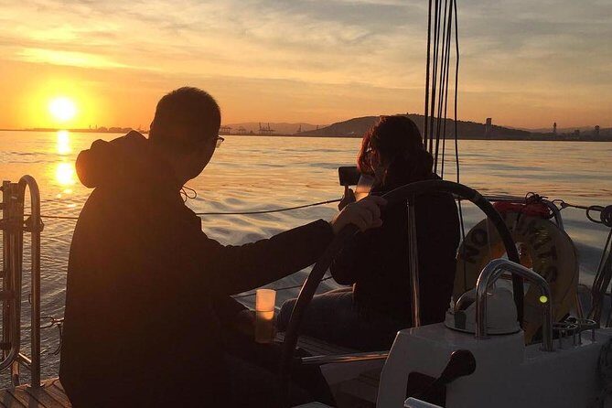 Wonderful 2 Hour Sailing trip including open bar and Pinchos - Authentic Experiences and Real Feedback