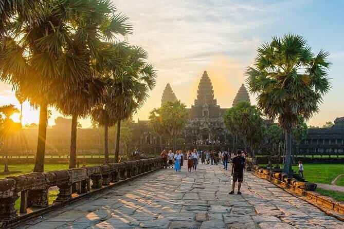 Wonderful Angkor Sunrise Joined Tour - Why This Tour Offers Great Value