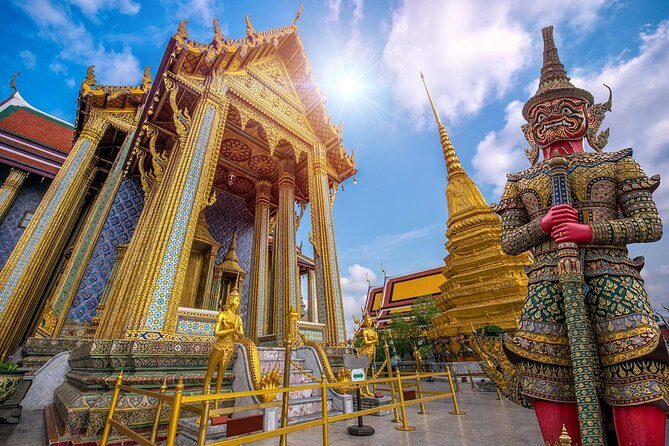 Wonderful Bangkok Tour : GrandPalace WatTrimit WatPho WatBencha - FAQ