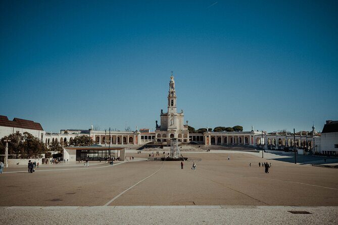 Wonders of Fátima and Óbidos  Private Tour to Portugals Center - Key Points