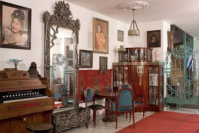 Wonders of Secession in Budapest, a private tour by car and guide - FAQ – Frequently Asked Questions