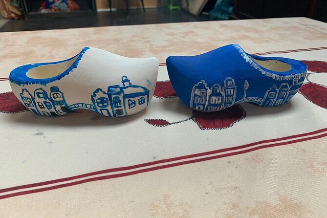Wooden Shoes Painting Private Workshop in Simonehoeve - Key Points