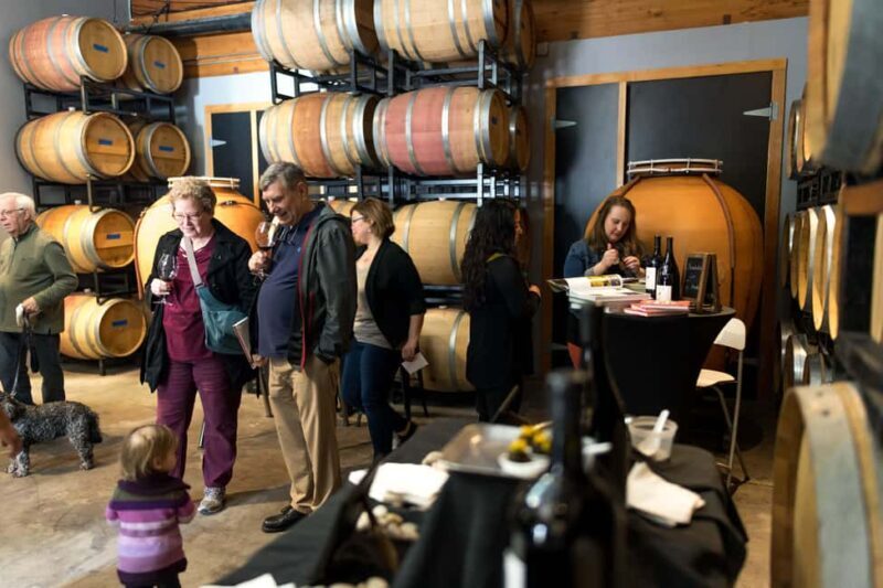 Woodinville Wine Country: Downtown Wine Tasting Pass - Exploring Woodinville’s Downtown Wine District