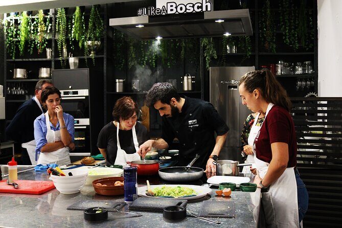 Workshop Cook & Taste Portugal in Porto - A Typical Day in the Kitchen