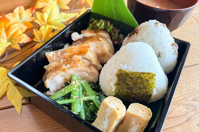 World Famous Dish Teriyaki Chicken Bento with Onigiri - Introduction: What to Expect from This Japanese Cooking Class