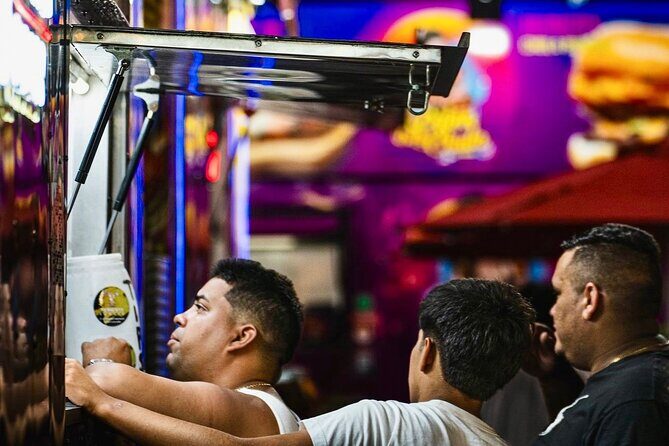 World Food Truck Park Tour in Orlando with Pick up - Who Should Consider This Tour?