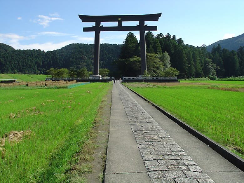 World Heritage KumanoKodo Hiking Tour - Nachi Waterfall and the shrine above it