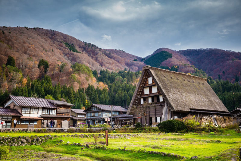 World Heritage Shirakawago and Takayama Private Tour from Nagoya - A mountain day from Nagoya
