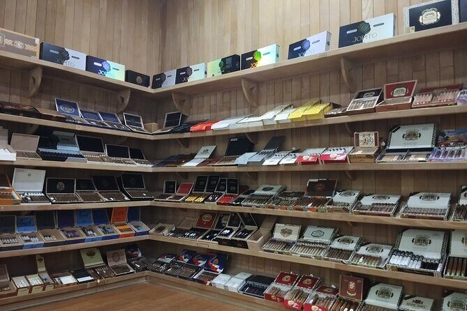 World Mart Souvenirs Store - Guided Tour - Who Will Love This Tour?