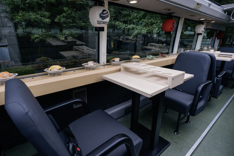 Worlds first! SUSHI BUS TOKYO (All you can eat revolving sushi) - Should you book the SUSHI BUS?