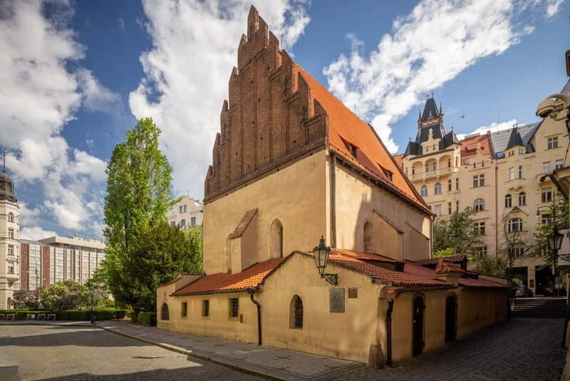 World War II History Tour of Prague's Old Town - Key Points