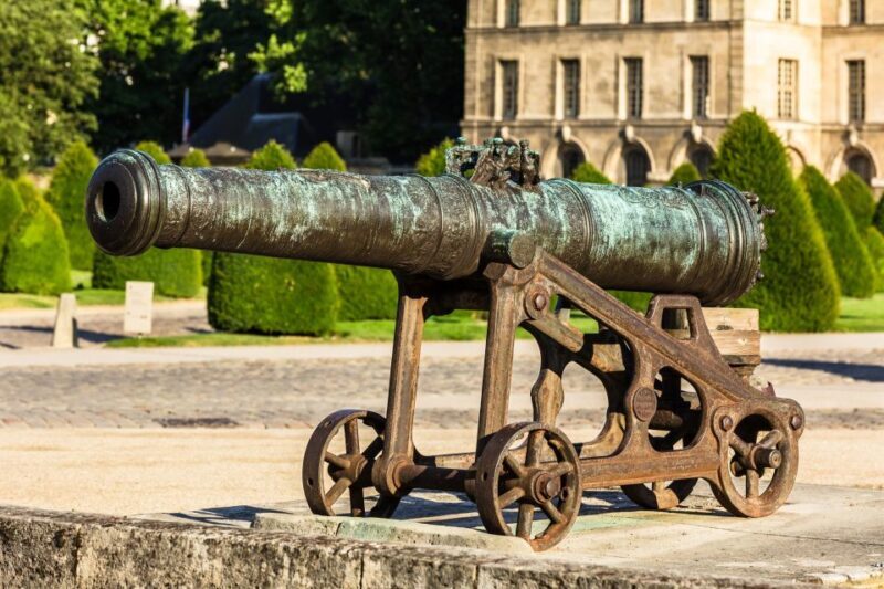 World War II in Paris Private Tour with Les Invalides Museum - Explore Paris’s WWII Past with a Private Guided Tour