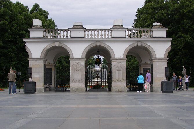 World War II Warsaw Private Tour with Military Cemetery - Practical Details and Value