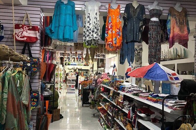 Worldmart Souvenirs Punta Cana (Round trip transportation) - Flexible, Affordable Souvenir Shopping in Punta Cana: Worldmart Souvenirs with Round-Trip Transport