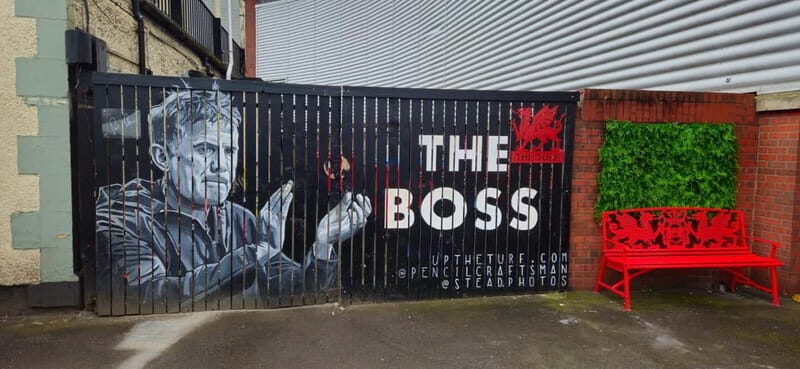 Wrexham: Welcome to Wrexham AFC Tour with Local Guide - Key Points