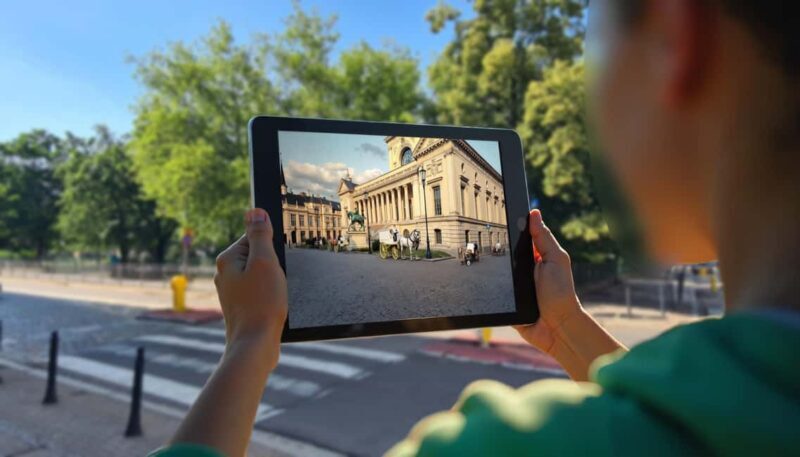 Wrocaw: Historical Tour with Tablets and Guide - Wroclaw: Historical Tour with Tablets and Guide