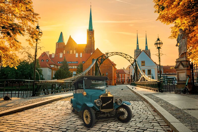 Wrocaw: Tour of the Old Town in an Imperial E-car - FAQ