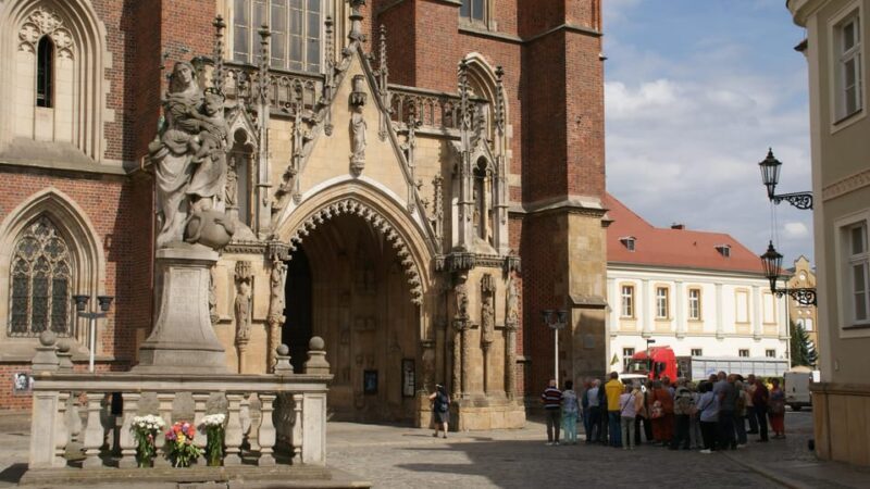 Wroclaw: 2-Hour Private E-Bus Tour for small groups/4 places - FAQ