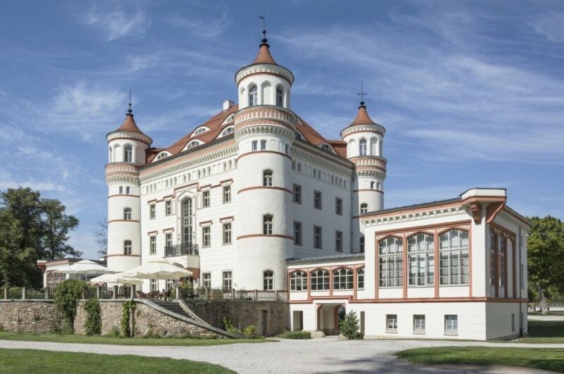 Wroclaw Day Tour to Giant Mountains, Karpacz, Palaces Valley - Practical Tips for Travelers