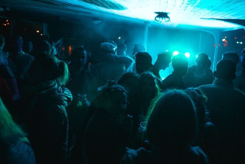 Wroclaw: Oder River Boat Party with Unlimited Drinks - FAQ