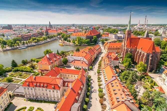 Wroclaw Old Town Guided Walking Tour - Key Points