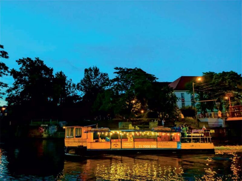 Wroclaw: Old Town Nighttime Cruise Ticket - Deep Dive: What to Expect on the Cruise