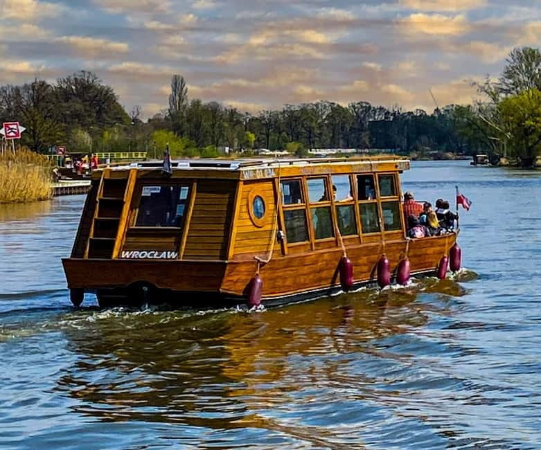 Wroclaw: Old Town Sunset Boat Cruise - Detailed Review: Turning the Brief into a Memorable Experience
