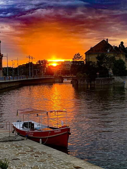 Wroclaw: Old Town Sunset Boat Cruise - FAQ