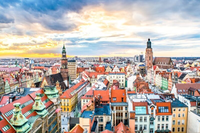 Wroclaw: Private Old Town Guided Walking Tour (2 h) - The Sum Up